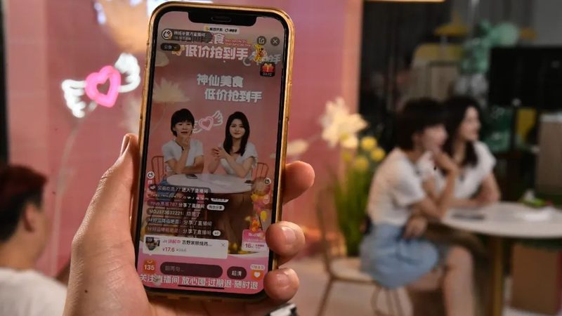 家庭日常保洁服务通常包括以下几个方面：