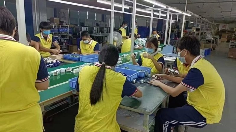 家庭居住环境与空间也是选择保姆类型的重要因素。以下是一些考虑因素：